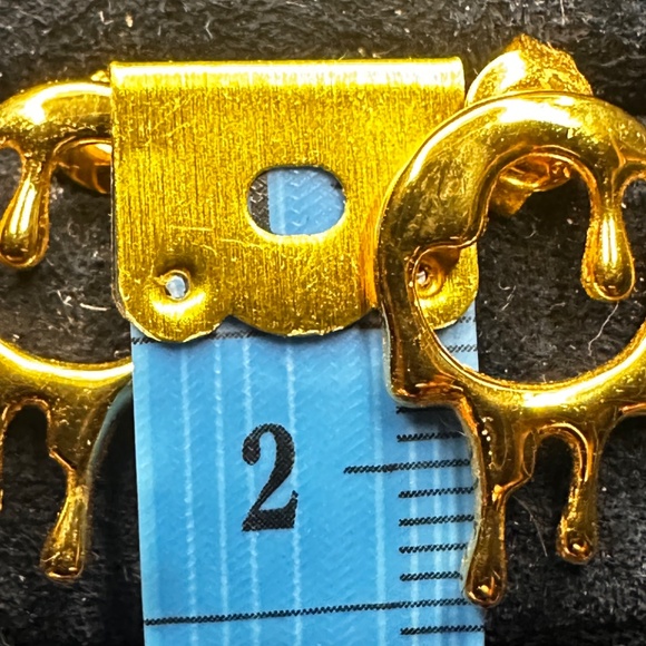 Marie June - Dripping Rivulets Stud Earrings - Gold - Picture 5 of 5